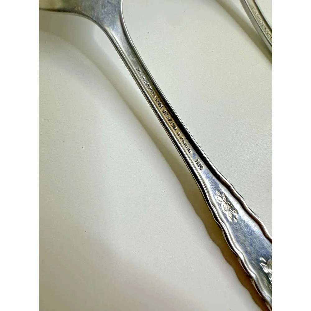 Oneida Floral Bouquet Stainless Flatware Set of‎ 2 Spoons Teaspoons